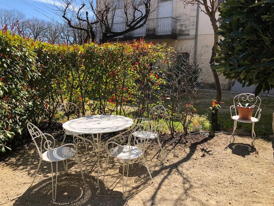 Ulysse, Appartement Spacieux Au Centre Historique D'Uzes En Rez-De-Chaussee Avec Exterieur, Proche Parking Des Marroniers Exterior foto